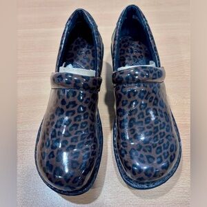 b.o.c. Peggy Leopard Print Mules